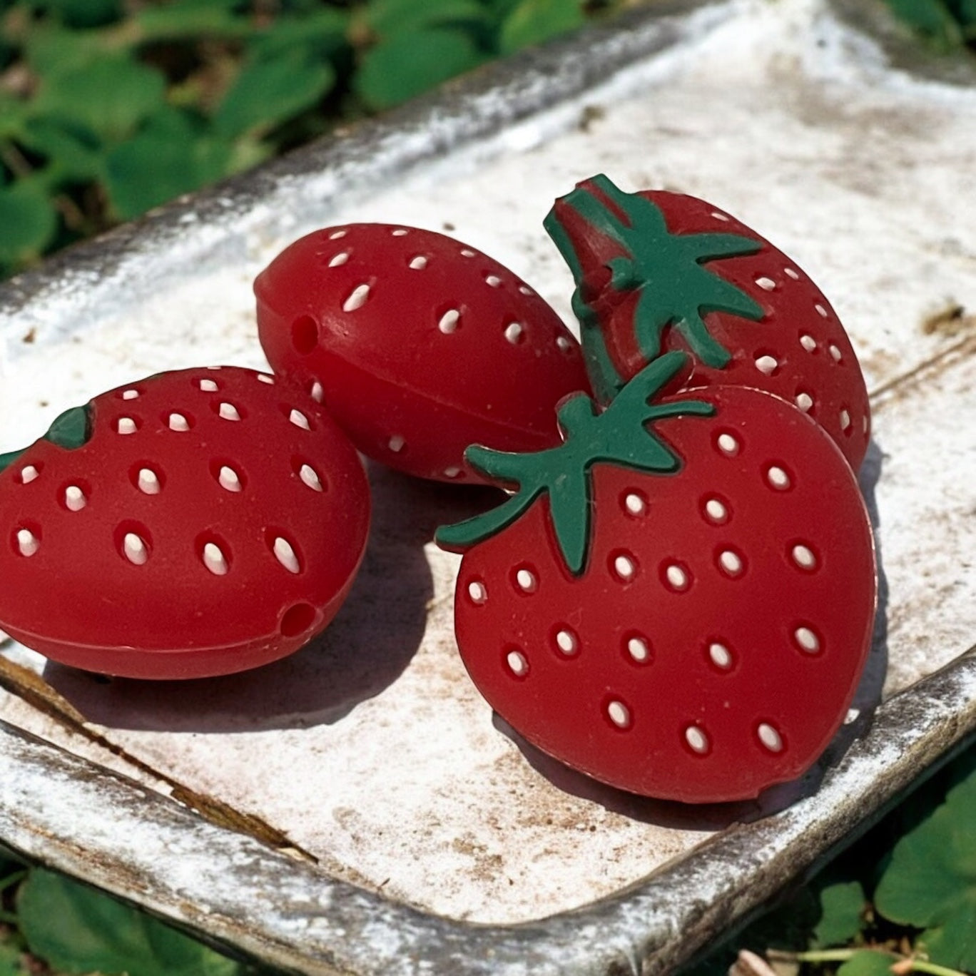 3D SILICONE FOCAL- Strawberry