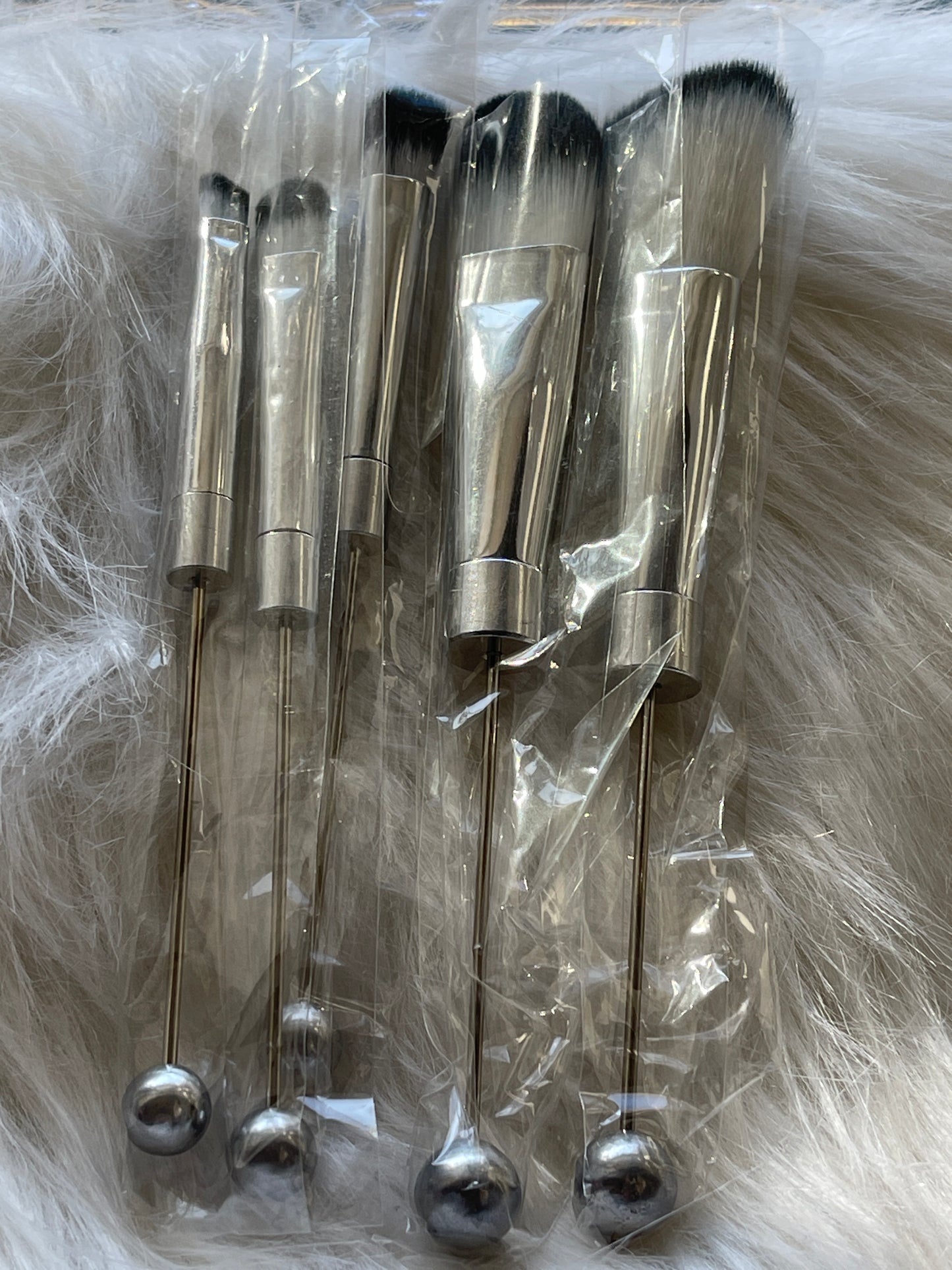 BEADABLE BLANK SET OF 5 MAKE UP BRUSHES (9 Options)