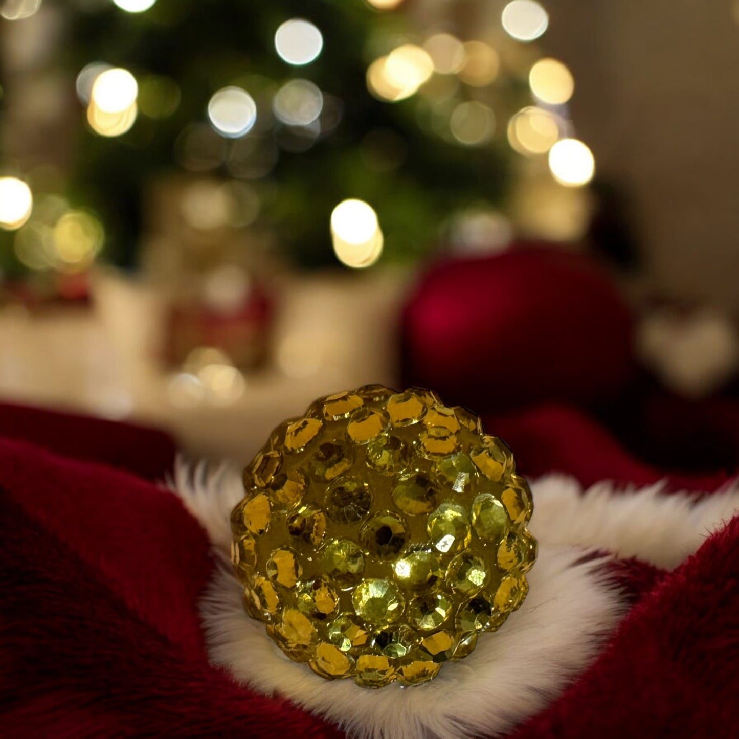 20mm Chunky Rhinestone Bead (4 Christmas Colors)