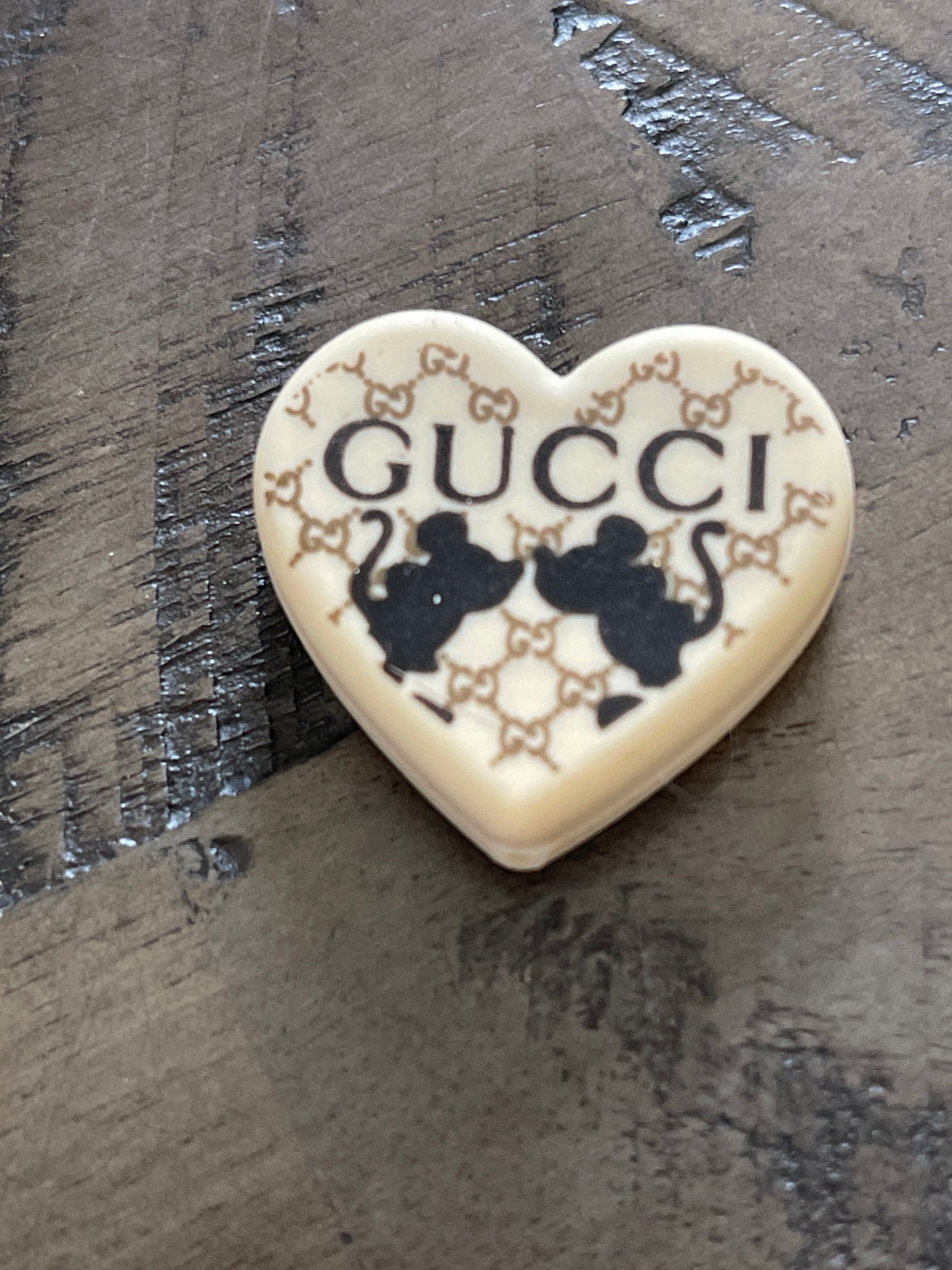 SILICONE FOCAL- Heart and Round G’s