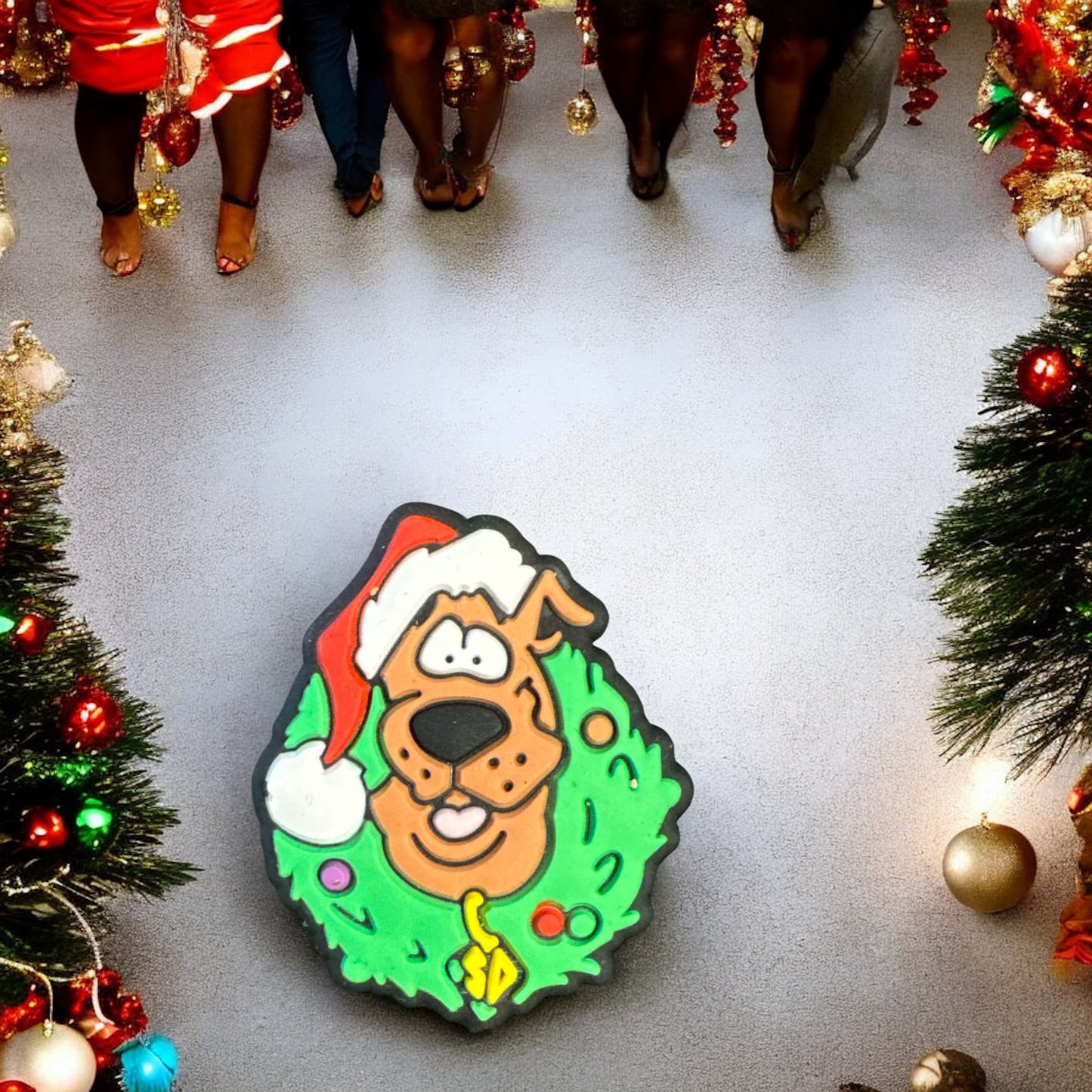 HOLIDAY FOCAL-CHRISTMAS- character (4 Options)