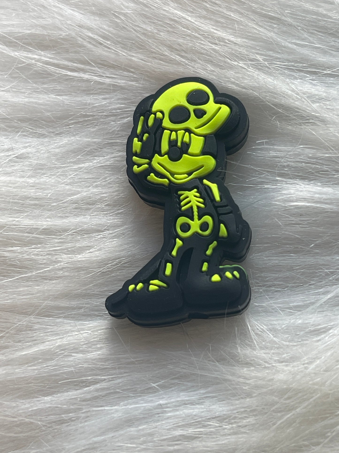 HOLIDAY FOCAL-HALLOWEEN- MICKEY AND MINNIE (8 Options)