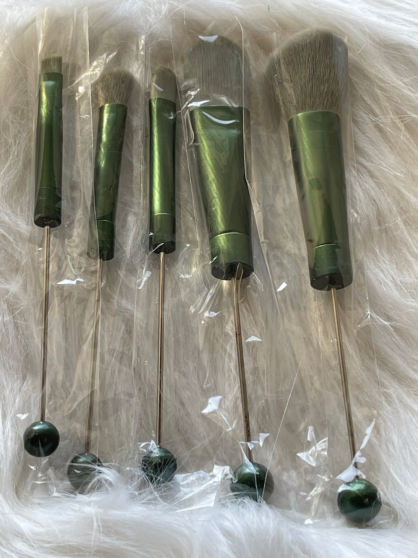 BEADABLE BLANK SET OF 5 MAKE UP BRUSHES (9 Options)