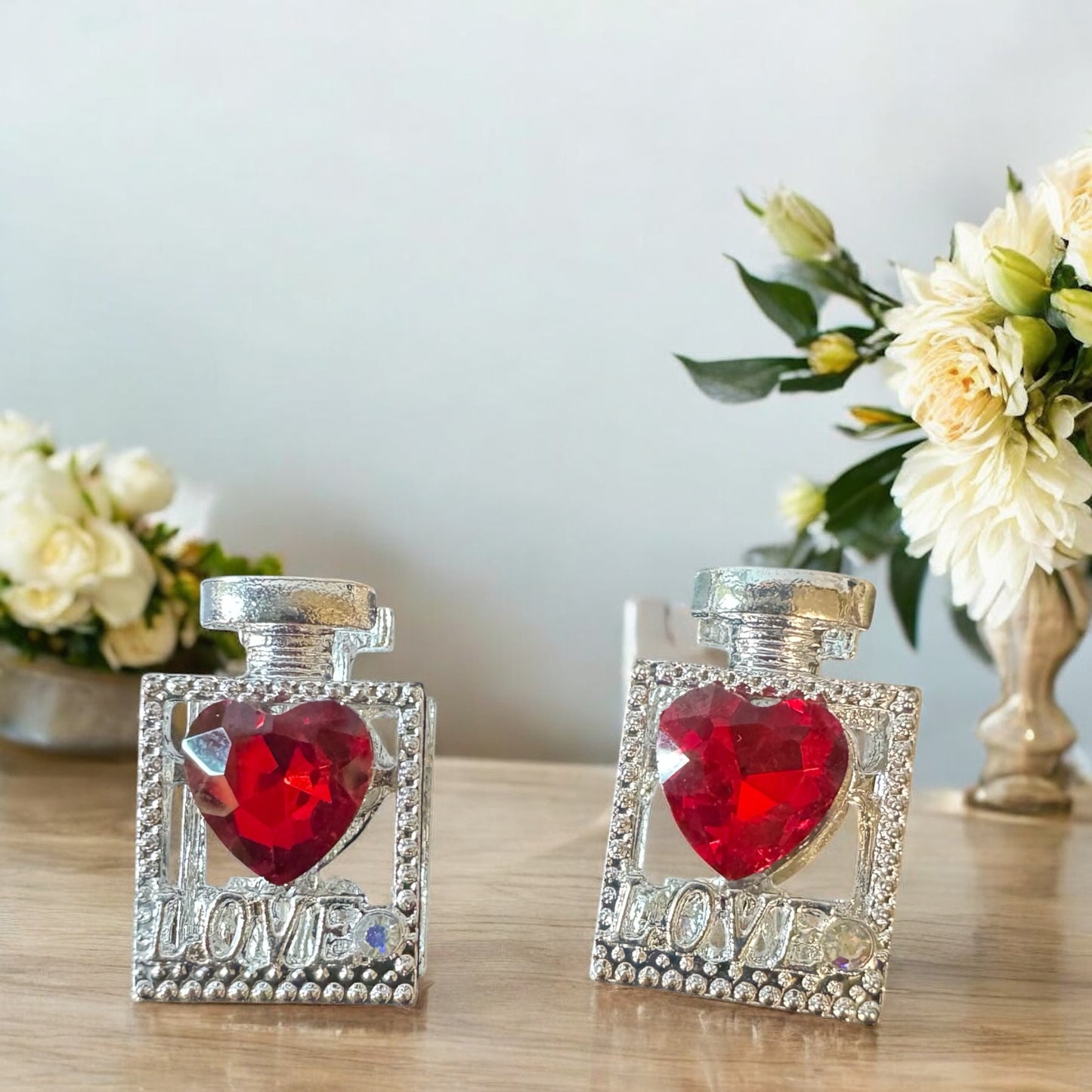 BLING METAL PERFUME FOCAL LOVE w SIMULATED HEART STONE ON BOTH SIDES (12 Colors)