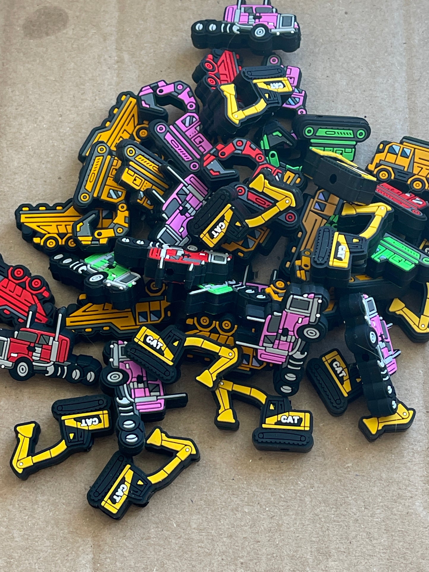 SILICONE FOCAL- Semi, Scoop, and Dump Trucks (13 options & Discount Focal Scoops)