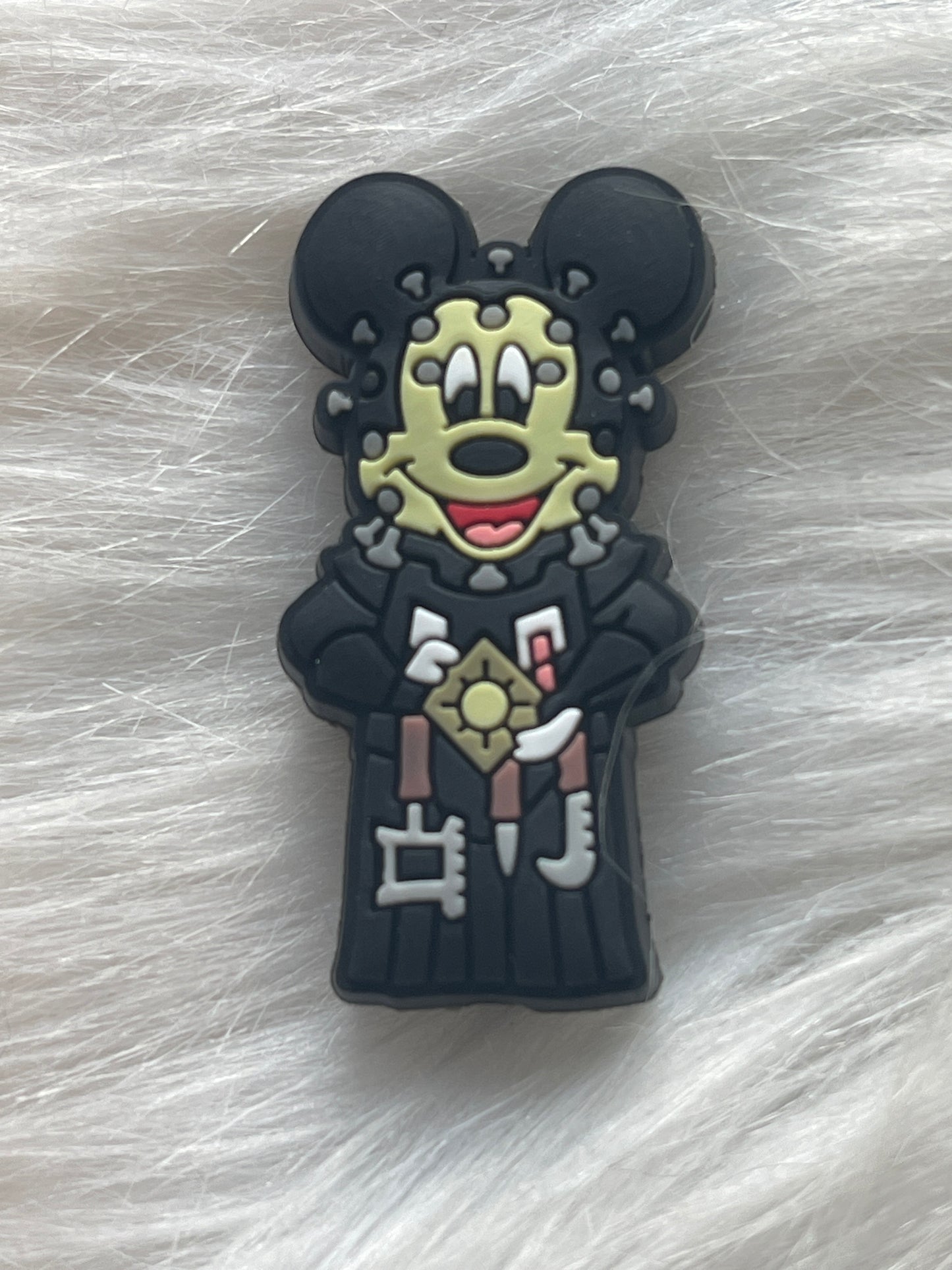 HOLIDAY FOCAL-HALLOWEEN- MICKEY AND MINNIE (8 Options)