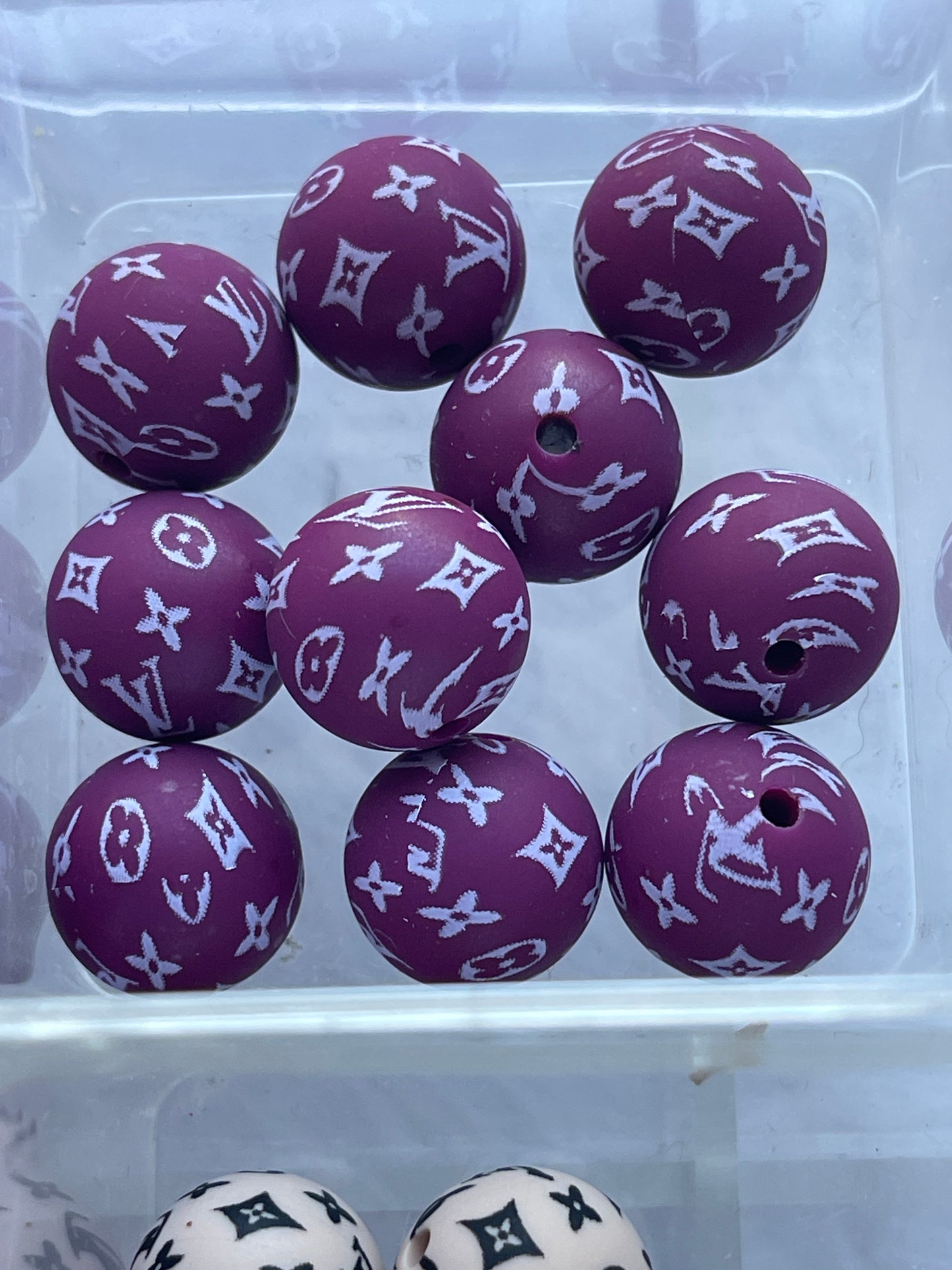 15mm SILICONE BEADS L'S (14 OPTIONS)
