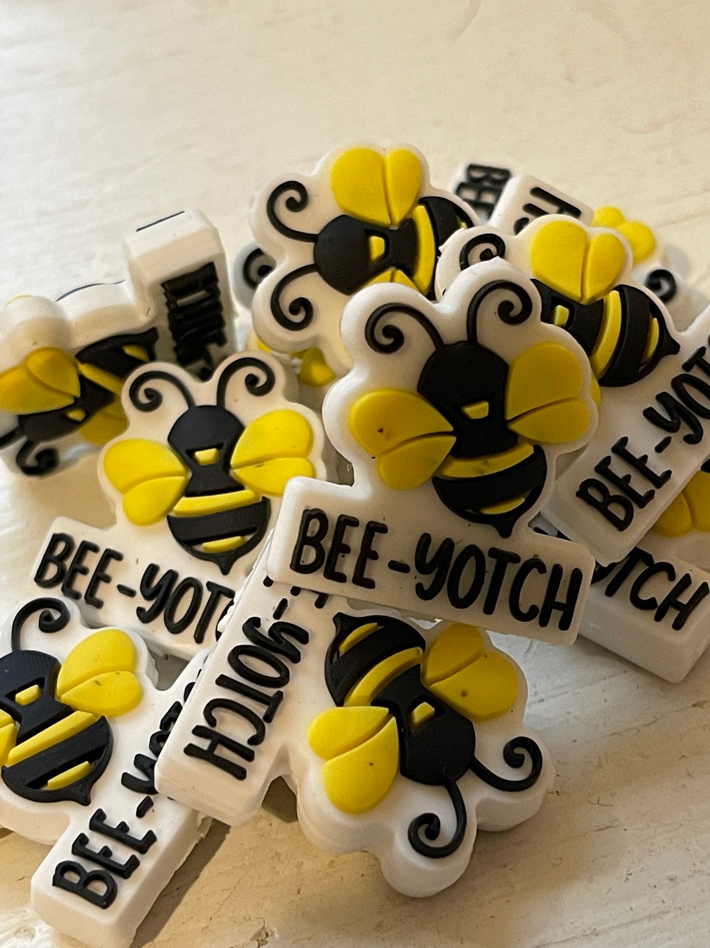 SILICONE FOCAL- Bee (4 Options-15mm Bead sold separately)