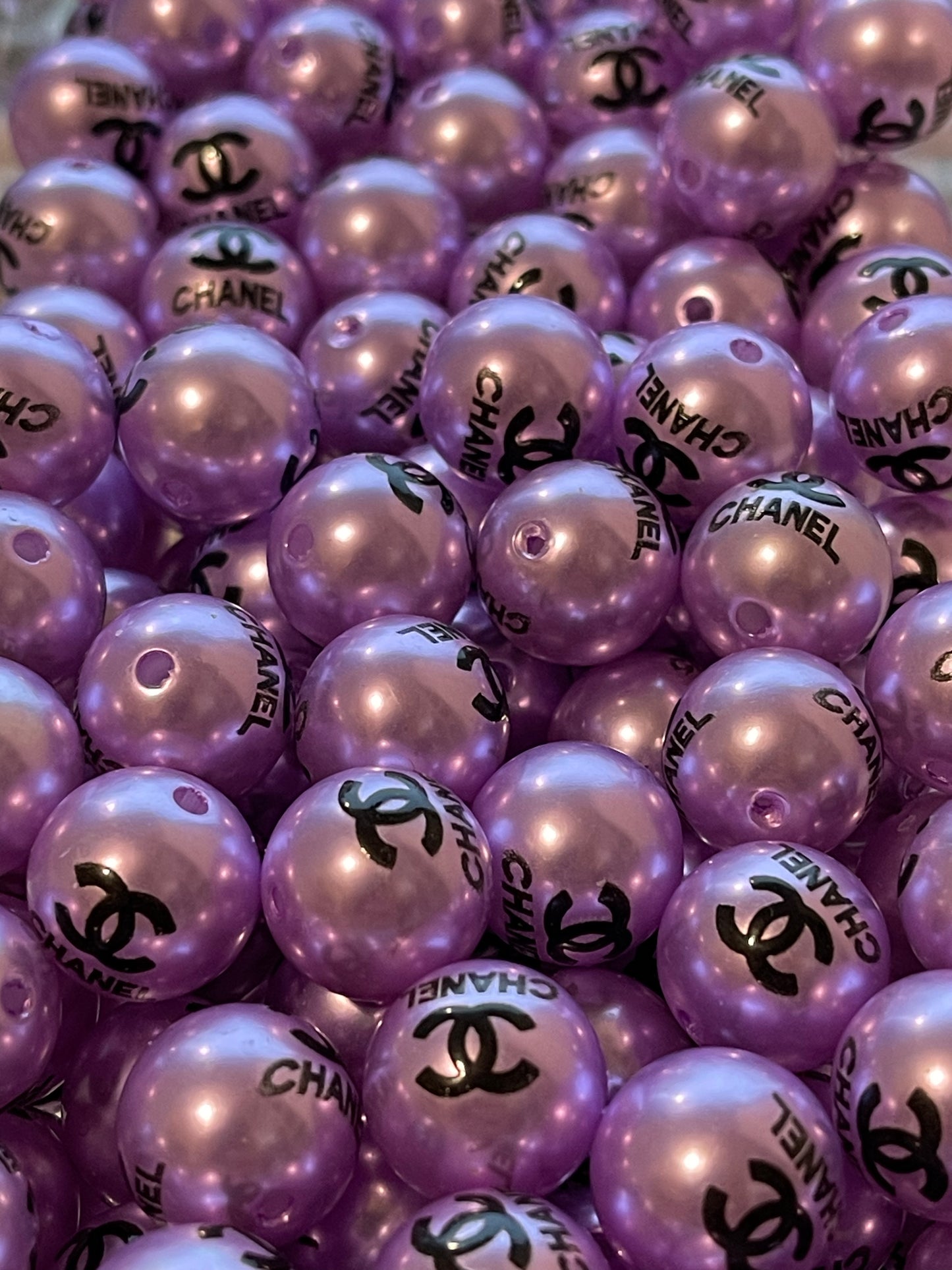 15mm ACRYLIC BEAD- C'S (LAVENDER FAUX PEARL)