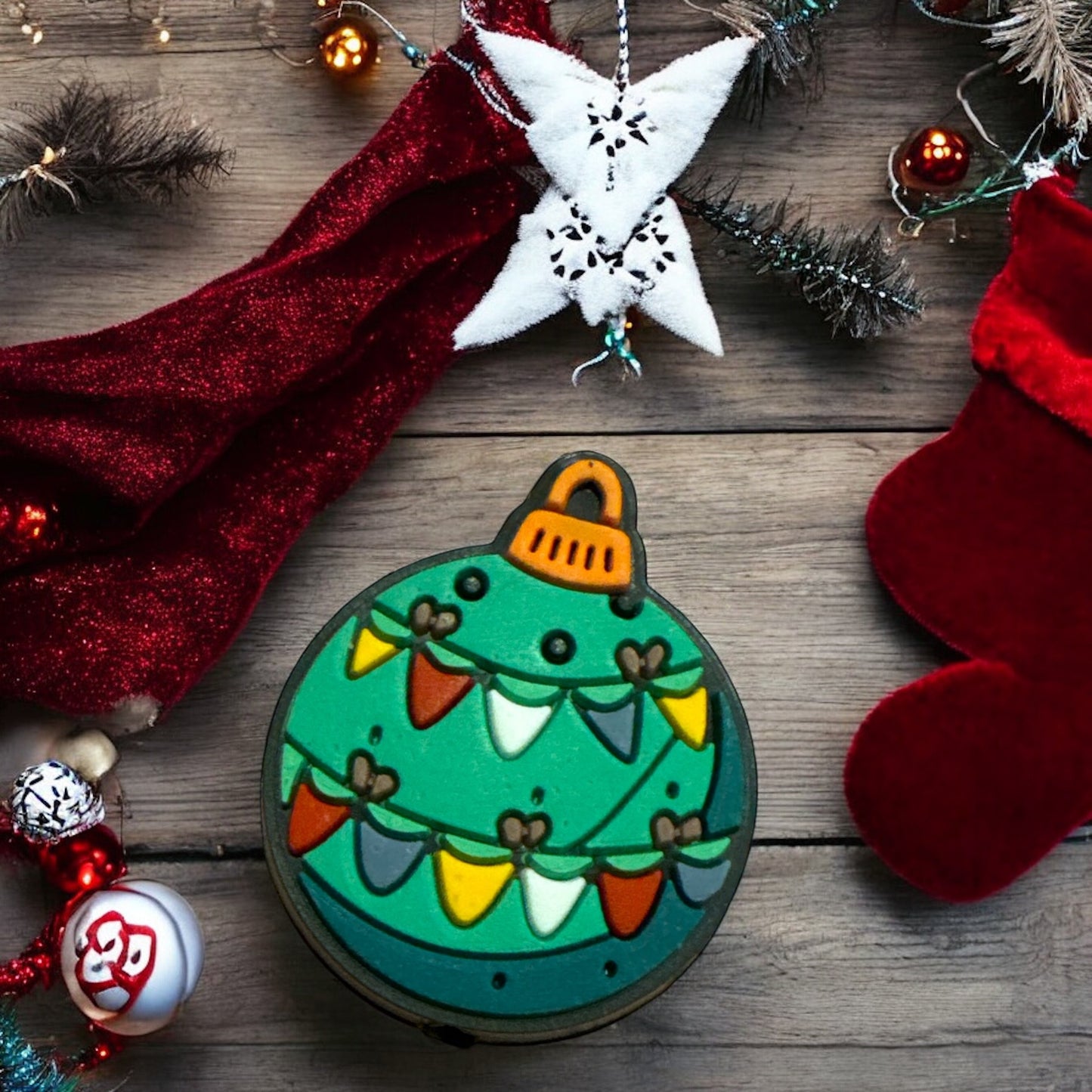 HOLIDAY FOCAL- CHRISTMAS- Tree Ornament (2 Options)