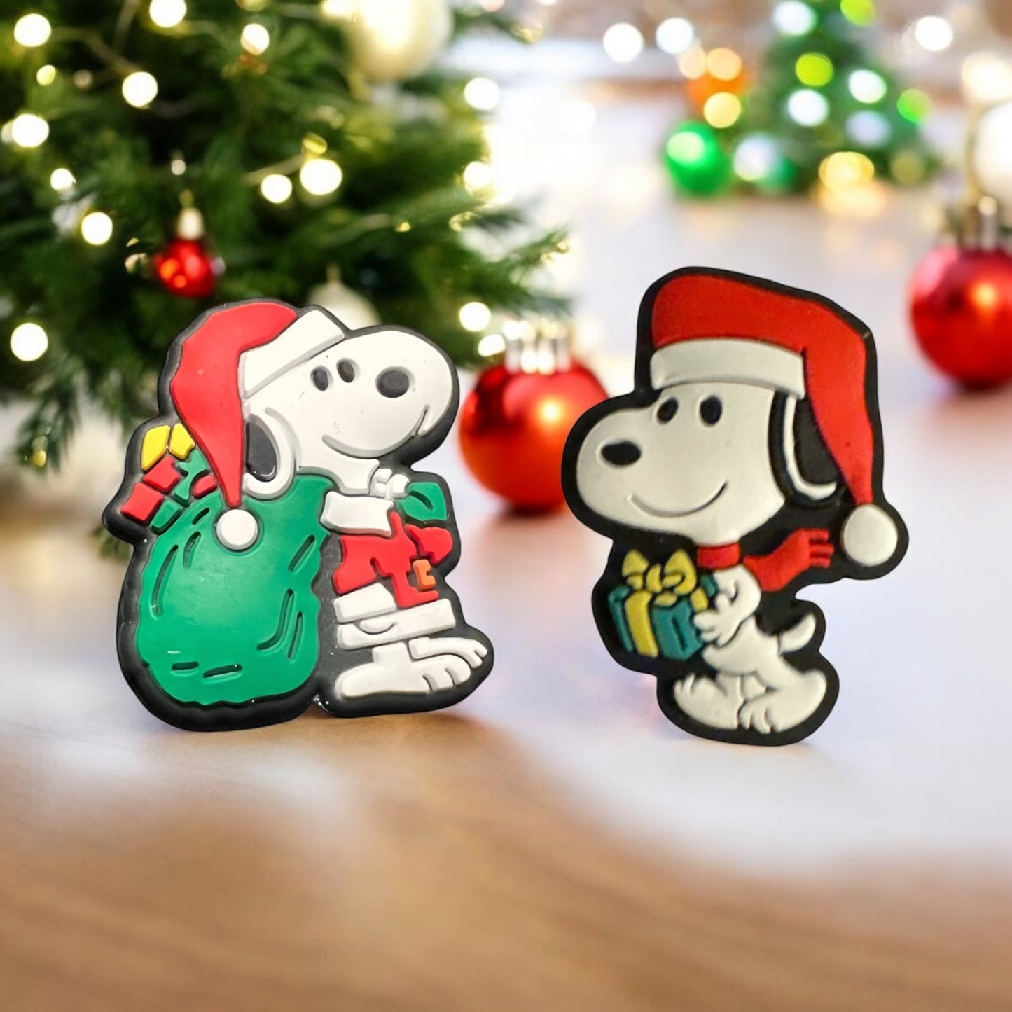 HOLIDAY FOCAL-CHRISTMAS- SNOOPY (2 OPTIONS)