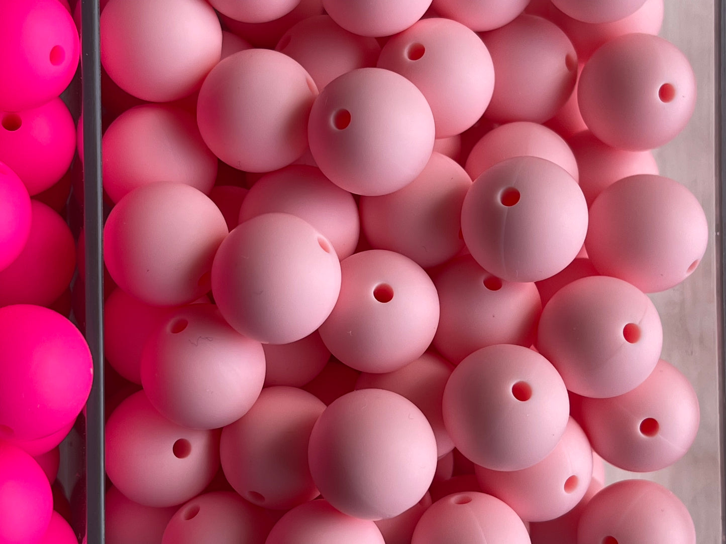 15mm SILICONE BEADS-SOLID (PINKS) 8 Options