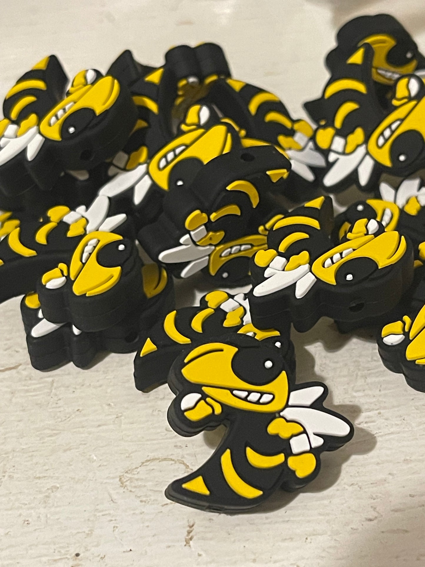 SILICONE FOCAL- Bee (4 Options-15mm Bead sold separately)