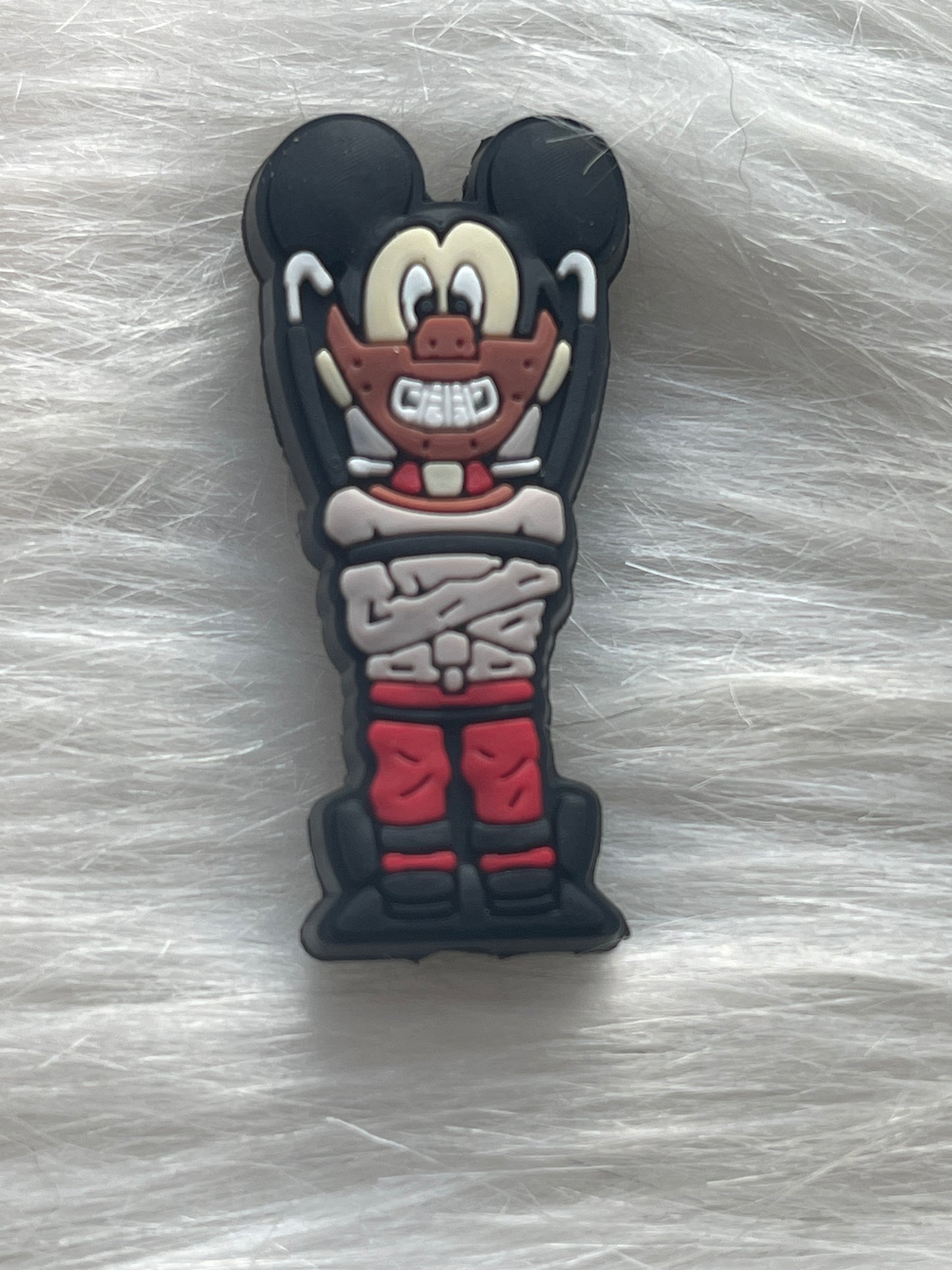 HOLIDAY FOCAL-HALLOWEEN- MICKEY AND MINNIE (8 Options)