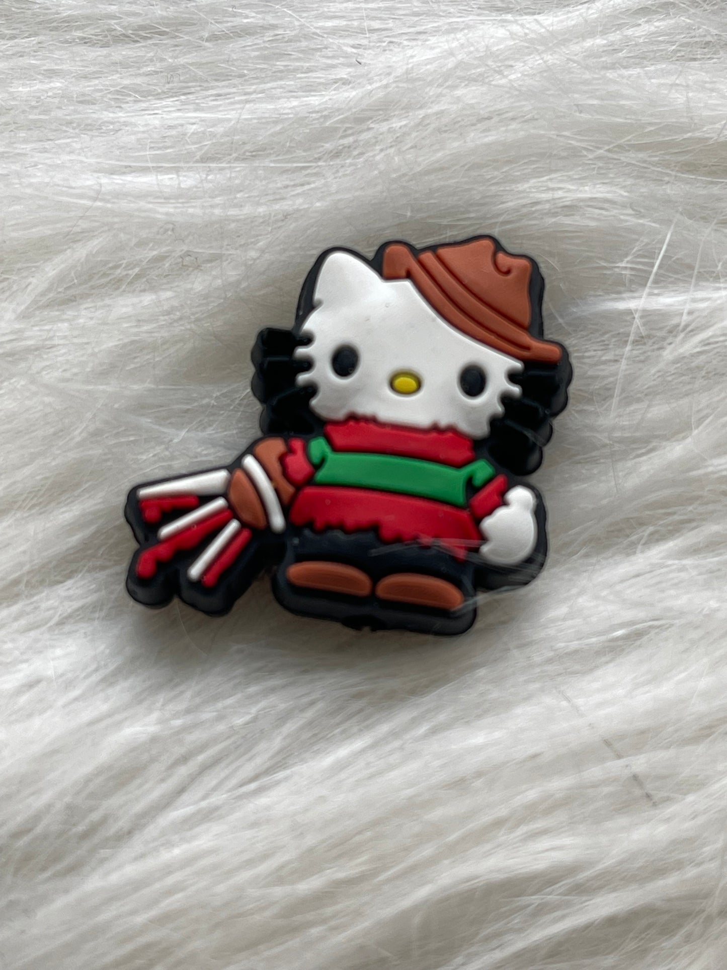 SILICONE FOCAL- HELLO KITTY AND FRIENDS coffee (24 OPTIONS)