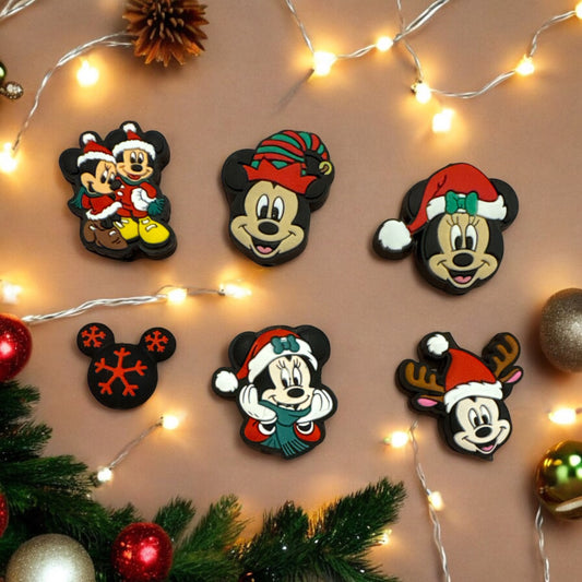 HOLIDAY FOCAL-CHRISTMAS- MICKEY AND MINNIE (6 Options)