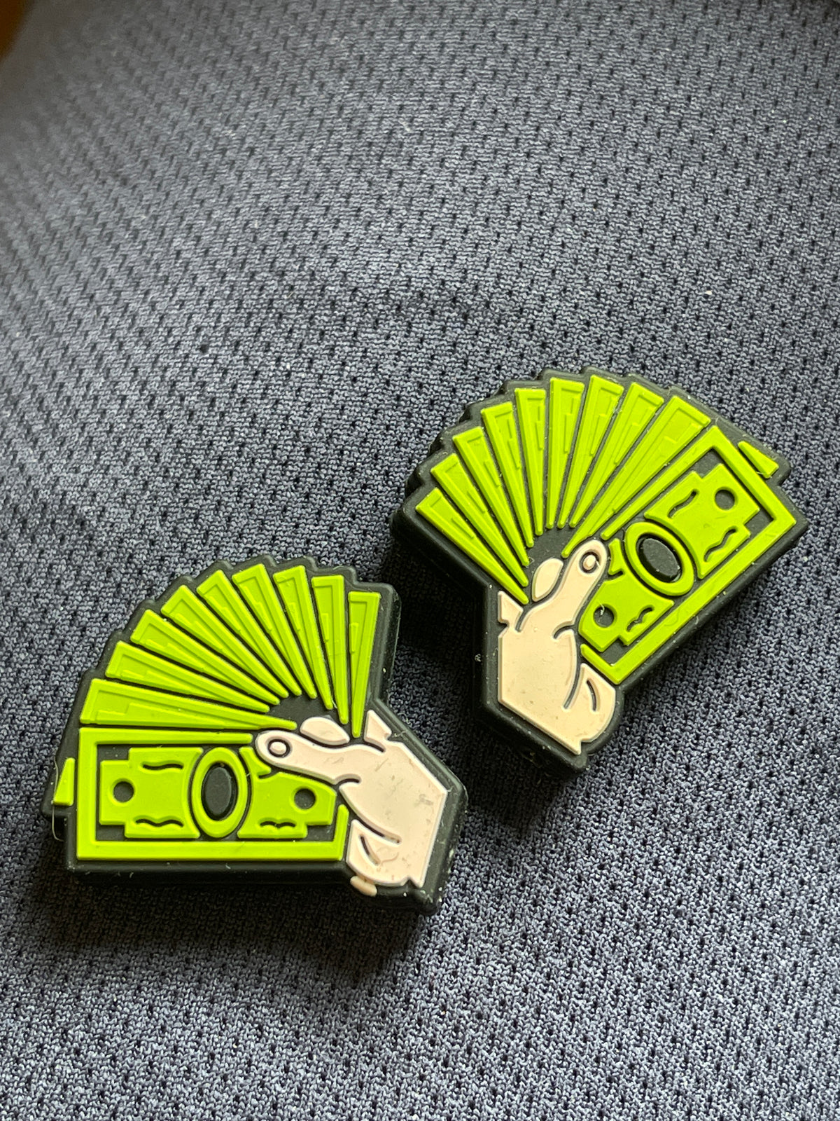 SILICONE FOCAL- Casino gambling money $