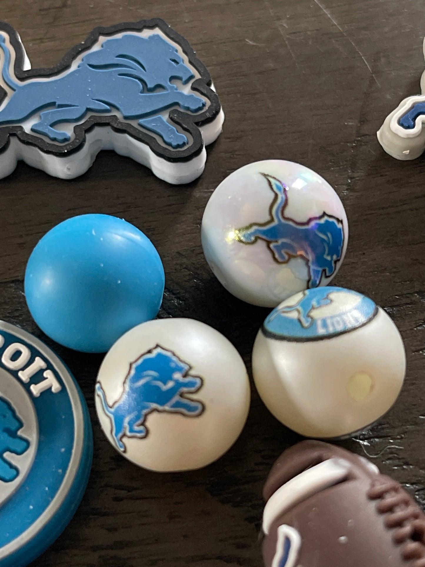 SILICONE FOCAL- Sports-Lions/Pistons