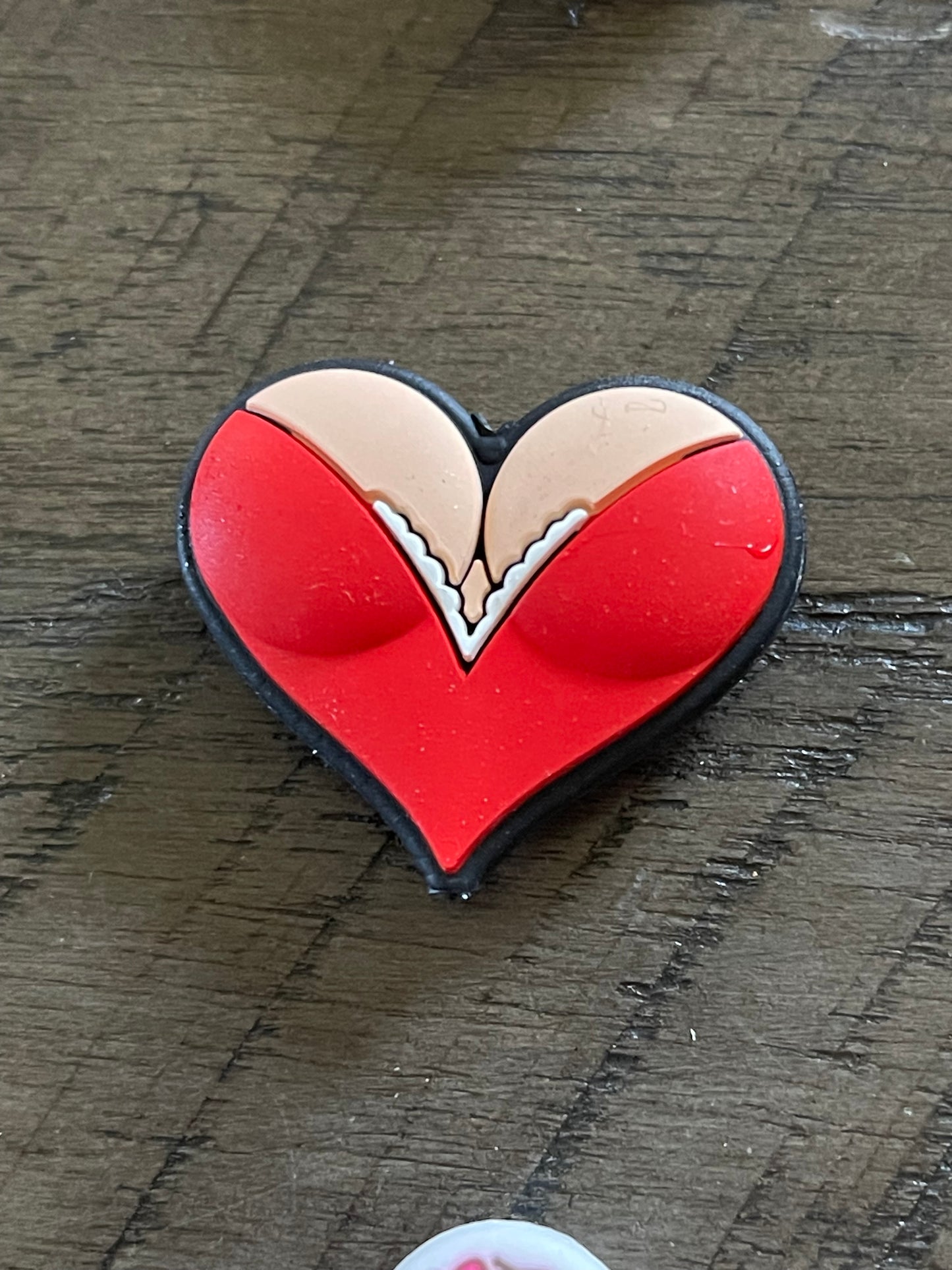 SILICONE FOCAL- Hearts (25 OPTIONS)