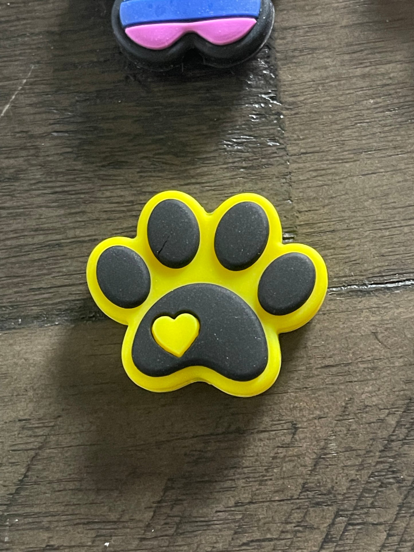 SILICONE FOCAL- paw prints (15 Options)
