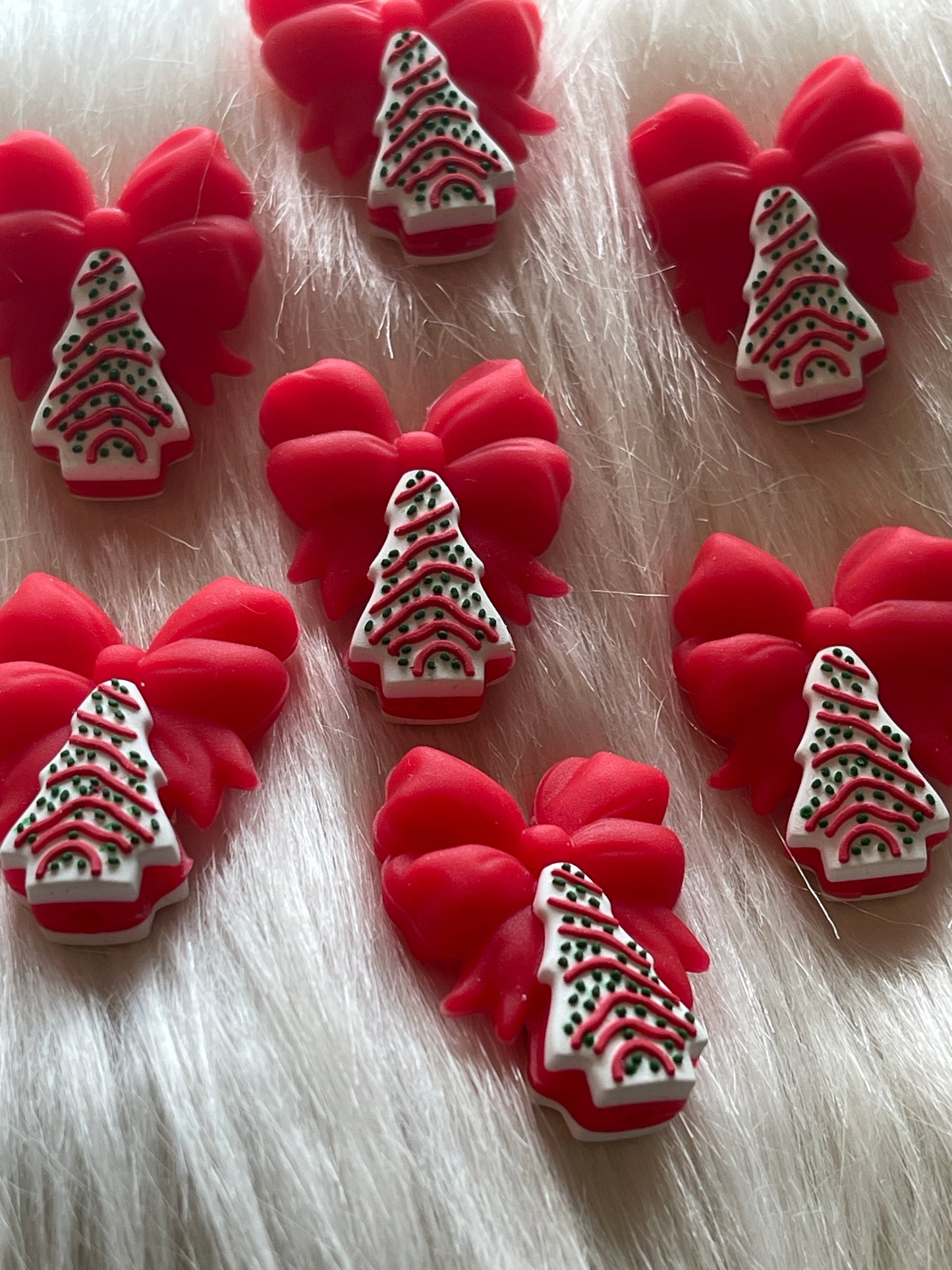 HOLIDAY FOCAL-CHRISTMAS- Red Ribbon Tree Cookie