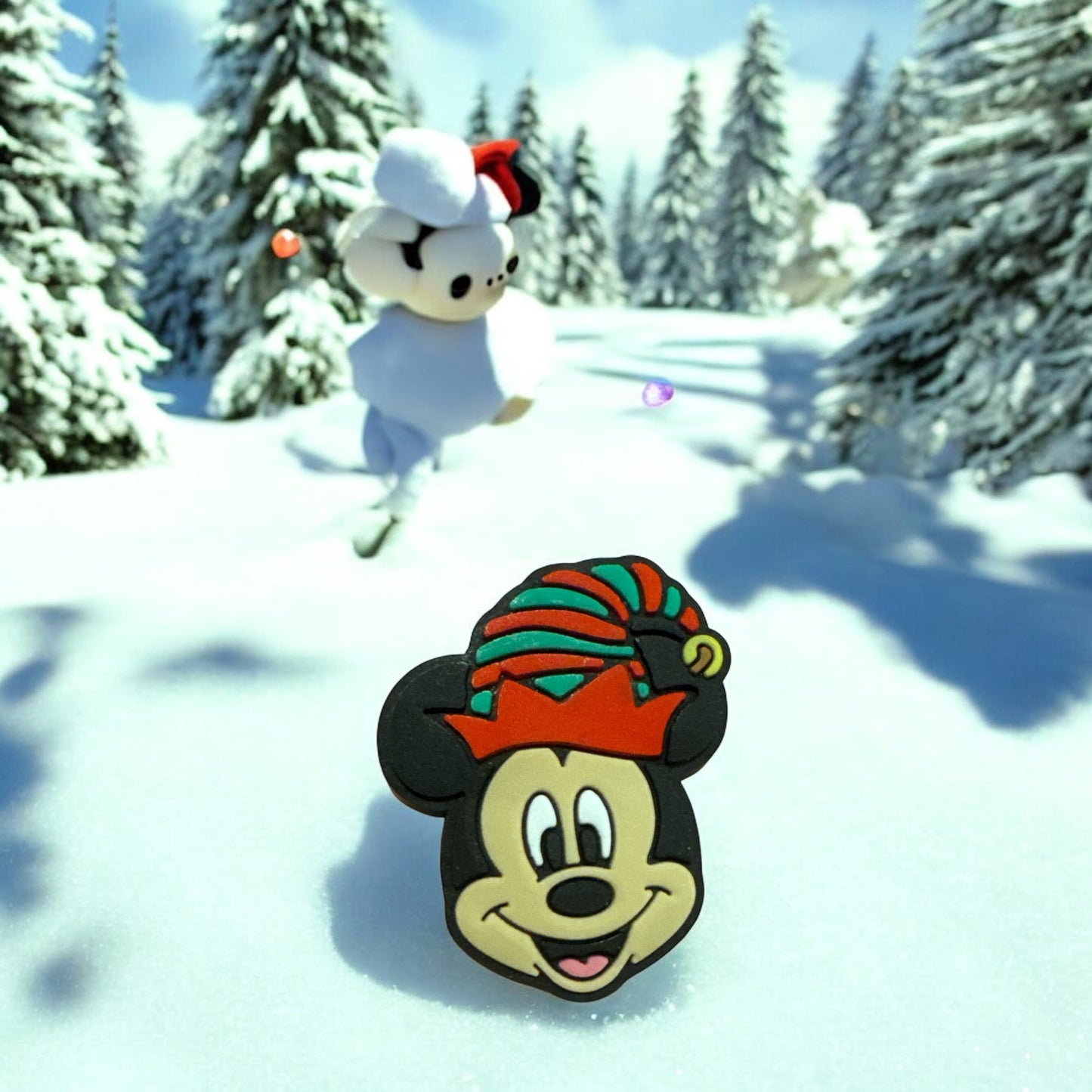 HOLIDAY FOCAL-CHRISTMAS- MICKEY AND MINNIE (6 Options)