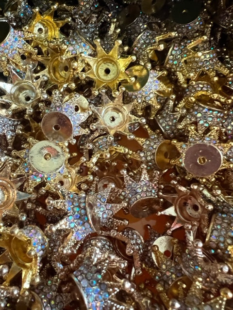 METAL GOLD CROWN SPACERS WITH RHINESTONES