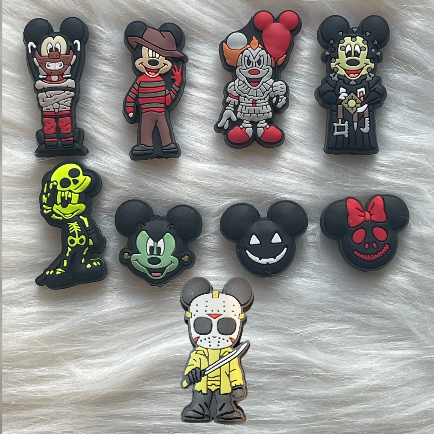 HOLIDAY FOCAL-HALLOWEEN- MICKEY AND MINNIE (8 Options)