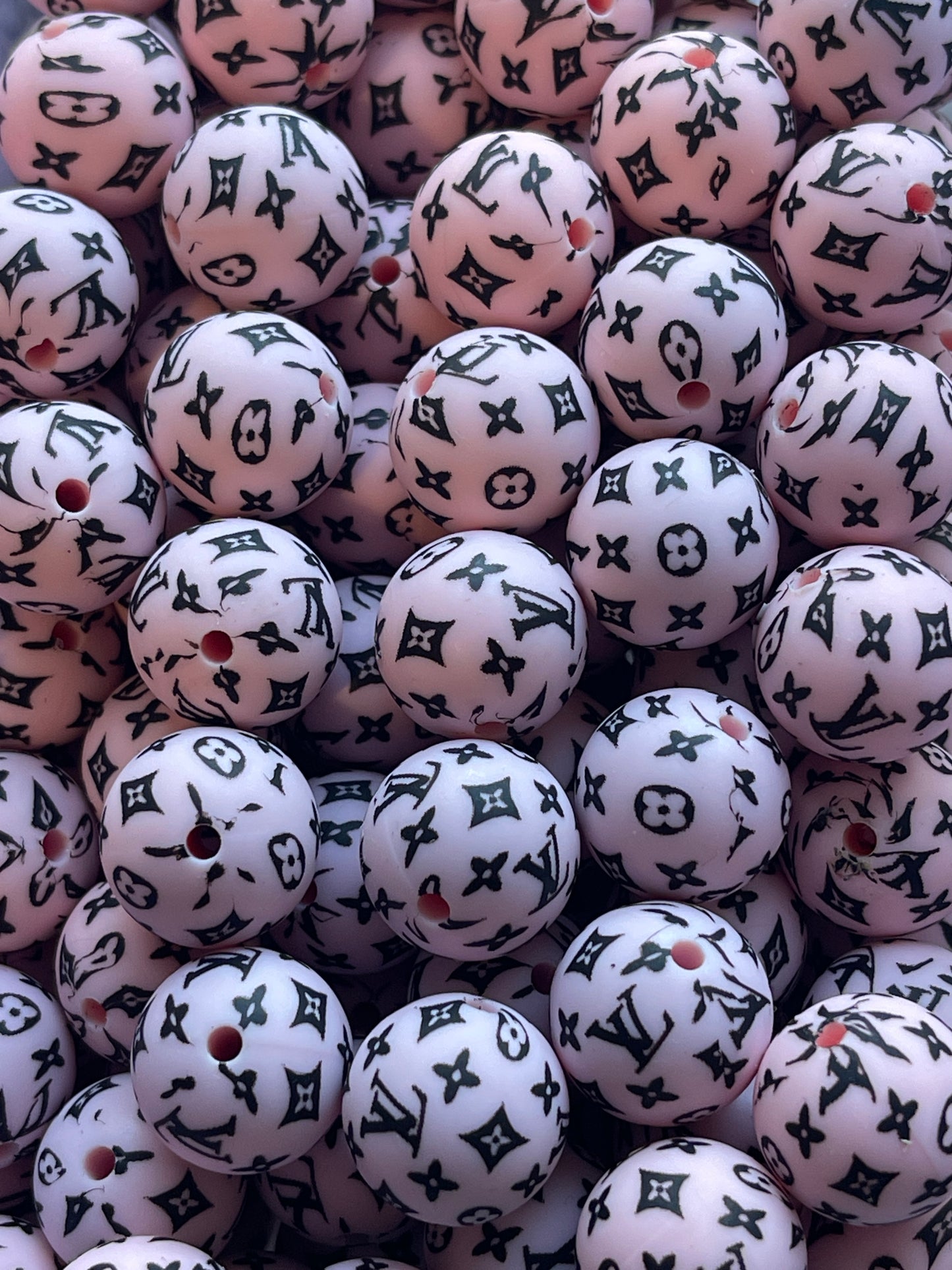 15mm SILICONE BEADS L'S (14 OPTIONS)