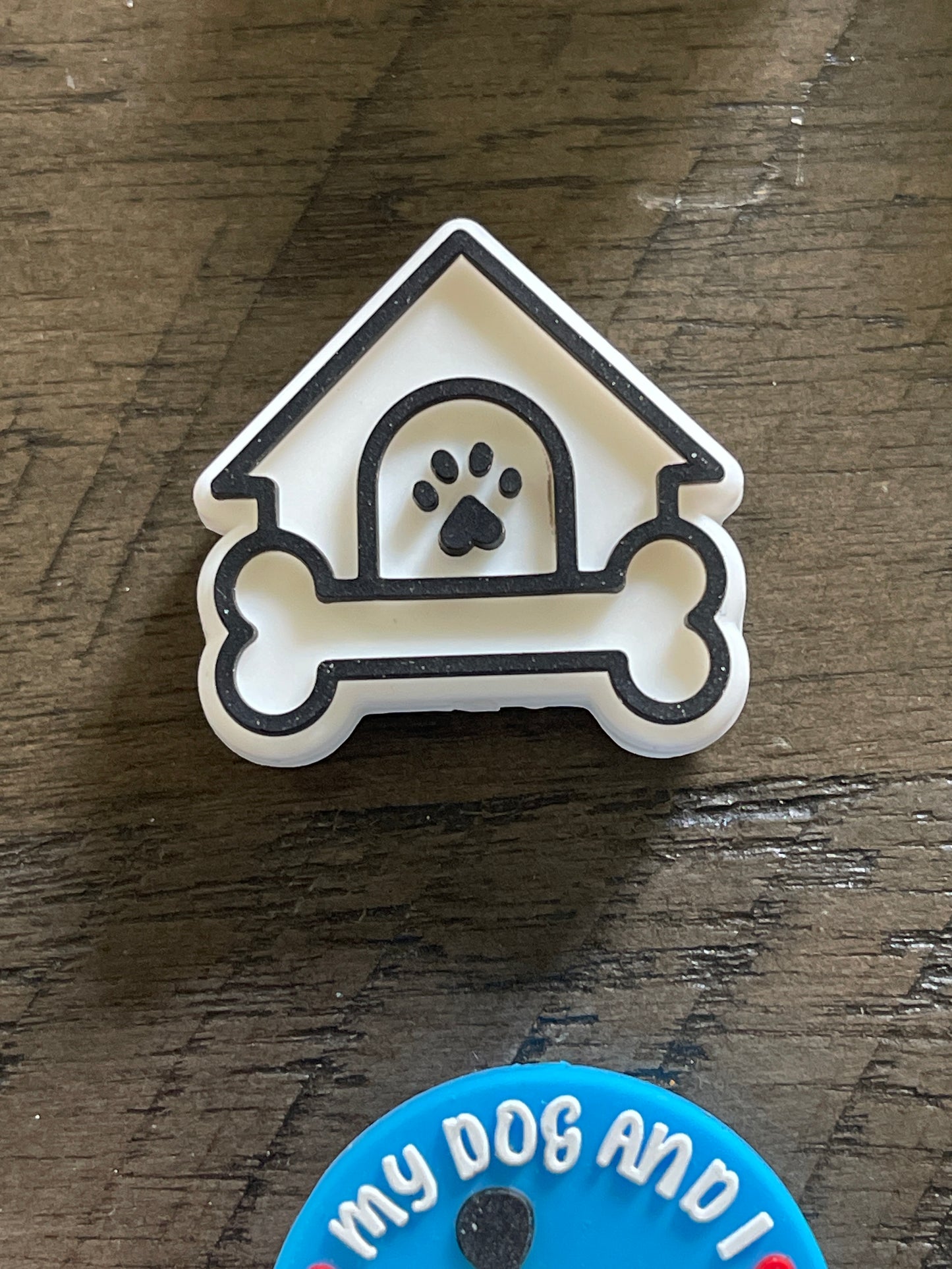 SILICONE FOCAL- Dog Theme (68 Options & Discount Scoops)