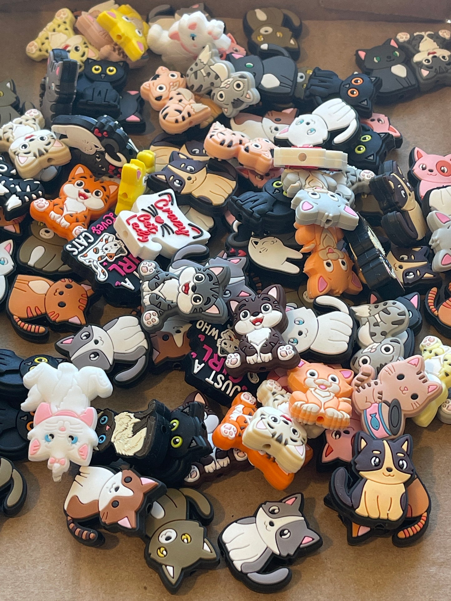 SILICONE FOCAL- Cat Theme (30 Options & Discount Scoops)