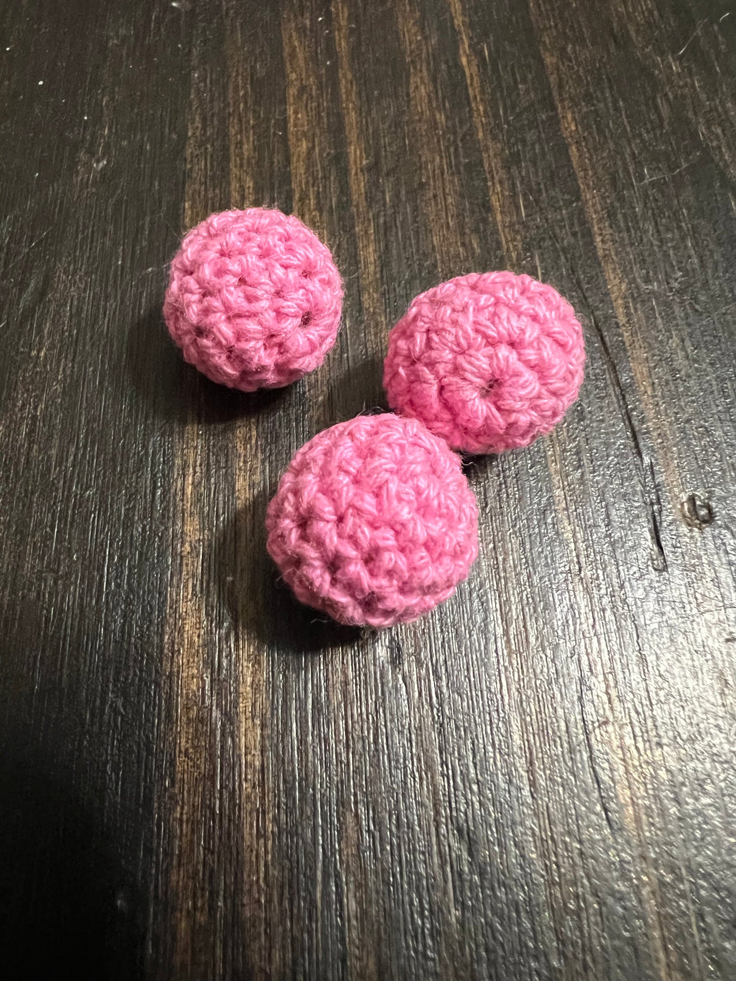 15mm yarn beads (actual yarn)