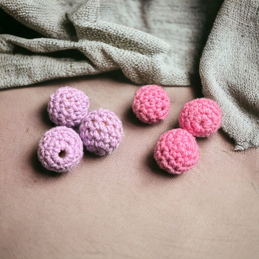 15mm yarn beads (actual yarn)