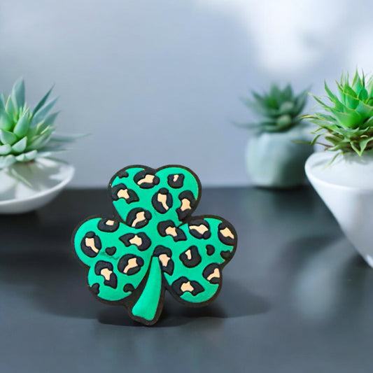 SILICONE FOCAL - Shamrock w/ Leopard Pattern