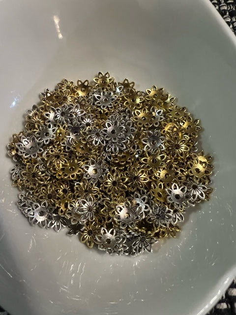 SPACERS-SILVER OR GOLD THIN METAL ROUND topper (SET OF 5 RANDOMS)